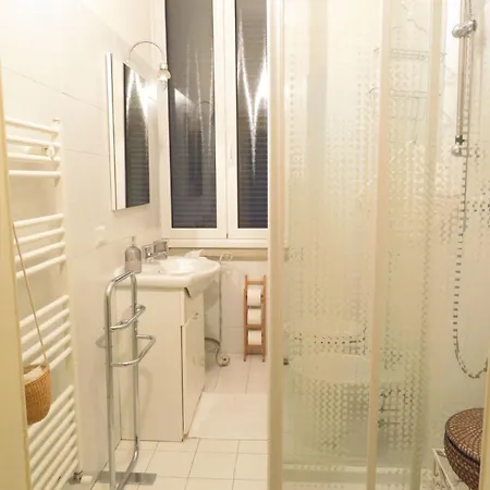 Couette-café Fastinn Bocconi Navigli 3*